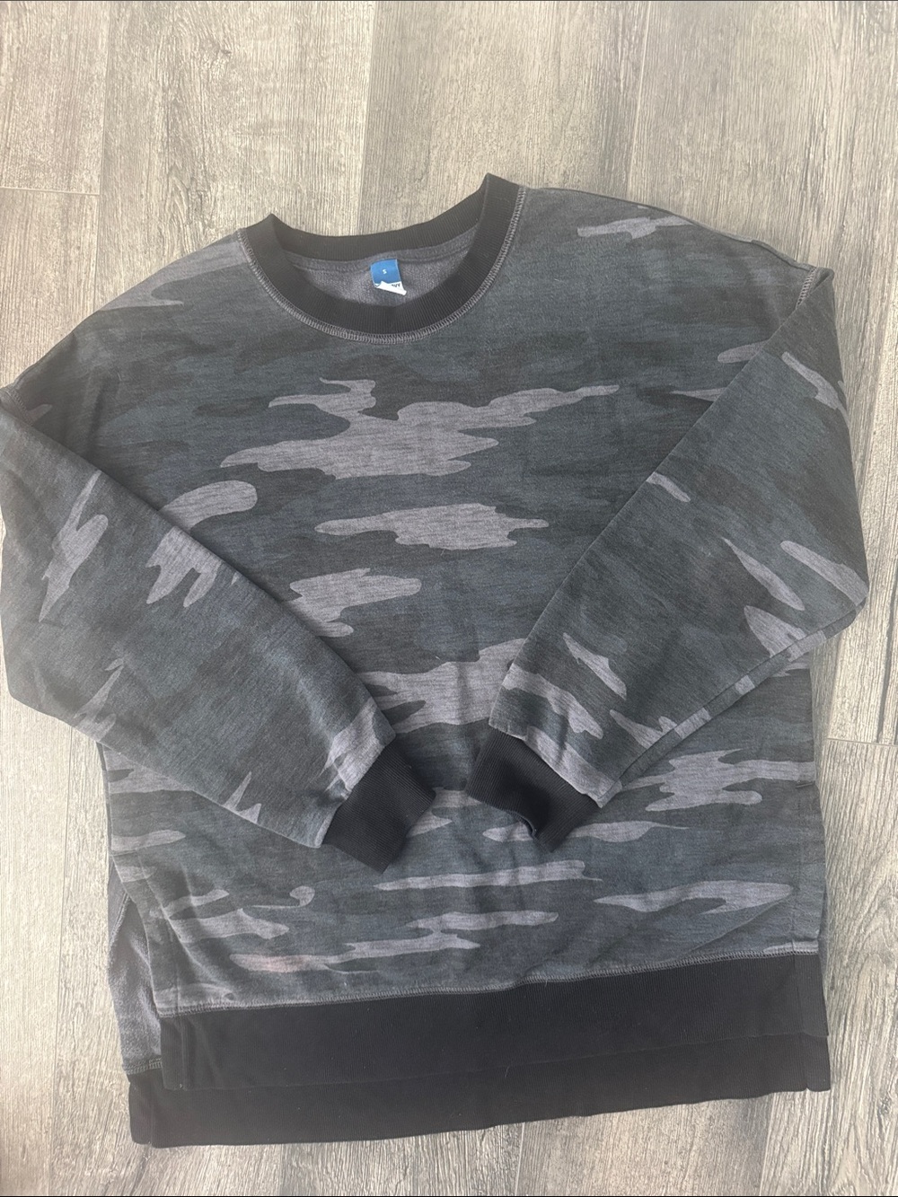 Old Navy Black Gray Camo Oversized Tunic Sweatshirt Size Small